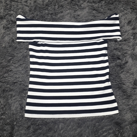Banana Republic- Off The Shoulder Ripped Top- In Navy & White- Size L - Picture 3 of 7